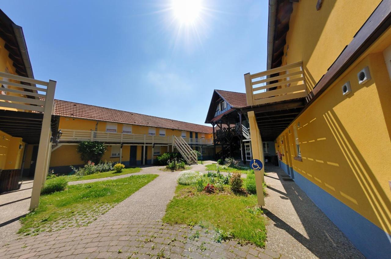 Le Relais De Wasselonne Aparthotel Exterior foto