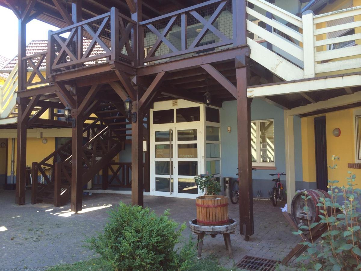 Le Relais De Wasselonne Aparthotel Exterior foto